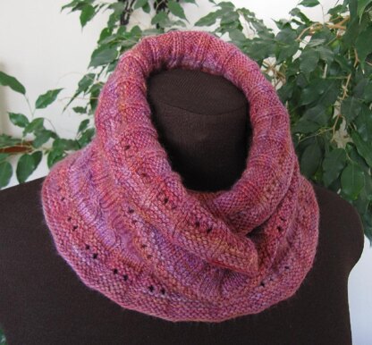 Zephyr Cowl