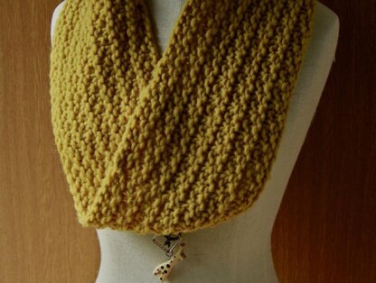 Honey Comb Cowl