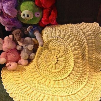 Lille Matelassé Circular Baby Afghan