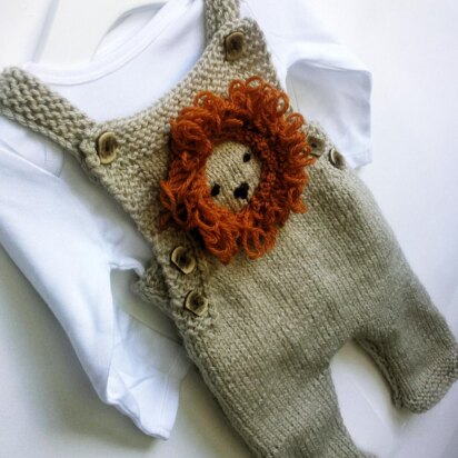 Dungaree with loopy lion motif