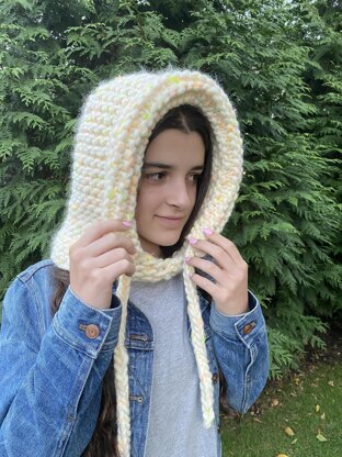 Knitted Hood