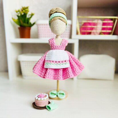 Amigurumi doll crochet pattern, crochet doll with clothes pattern, crochet doll dress, Miss 1950s outfit
