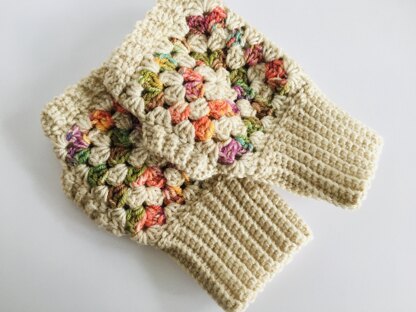 Fingerless Granny Square Mitts