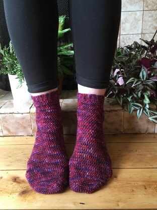 Trillium Socks