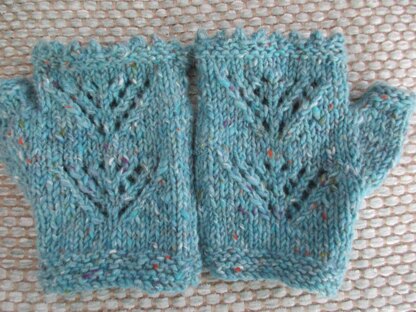 Lace Motif Gloves