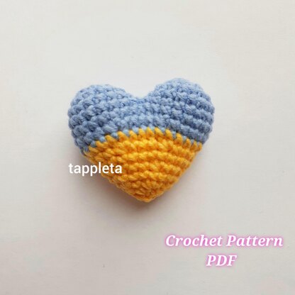 Heart Ukrainian Flag Blue and Yellow, Crochet Heart Pattern, Stand with Ukraine, Pray for Ukraine, heart keychain gift