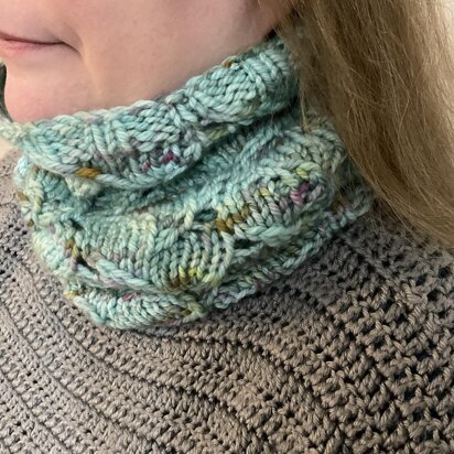 Hide and Peek Cowl