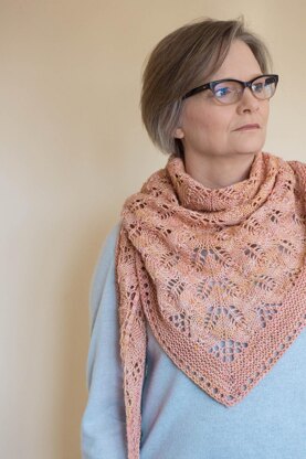 Faded Roses Shawl