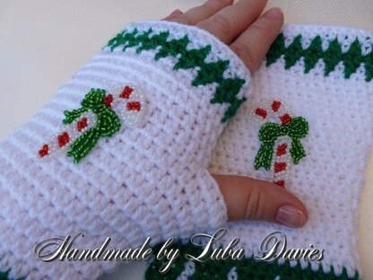 Crochet Christmas Fingerless Mittens
