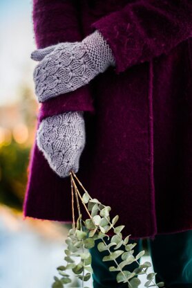 Rose Bud Mittens