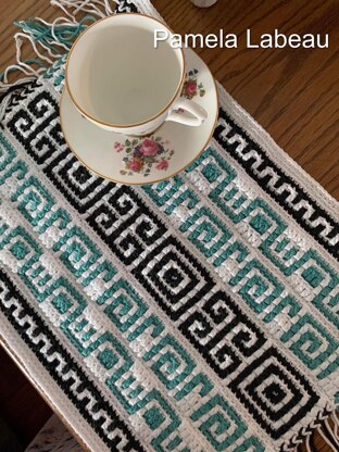 Apollo Mosaic Crochet Placemat / Runner