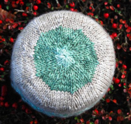 Stashbusting baby hat