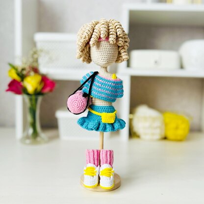 Crochet doll pattern, amigurumi doll, crochet doll clothes, Miss 1980s