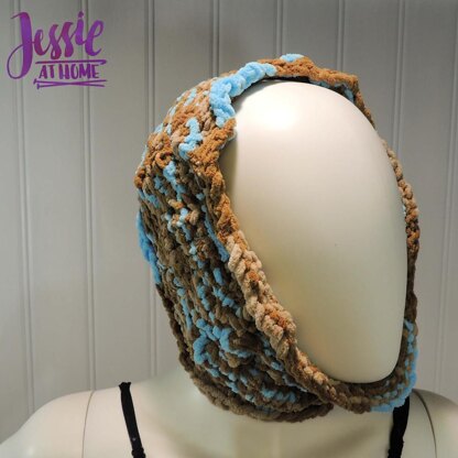 Vivian Knit Cowl