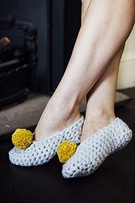 Thread the Love Cosy Pom Slippers
