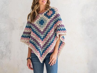 Granny Border Poncho