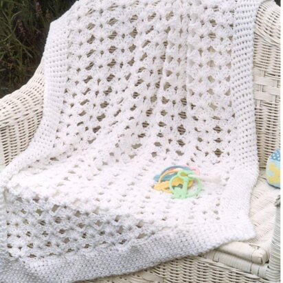 Shell Flower Baby Afghan in Plymouth Yarn Fantasy Naturale - F032