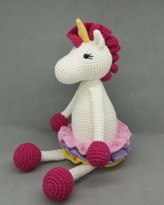 Unicorn in a skirt amigurumi