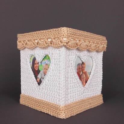 Gift box keepsake and tealight holder with hearts