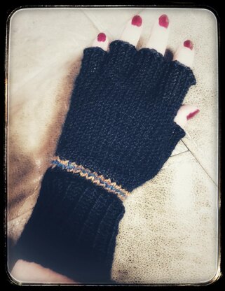 HH Fingerless Gloves