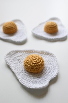 Egg Free Crochet Pattern - Whole & Fried - Off the Beaten Hook