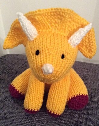 Triceratops dinosaur stuffed toy amigurumi