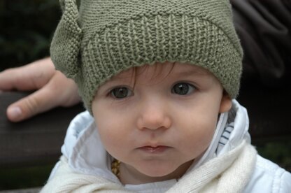 Girl hat with bow