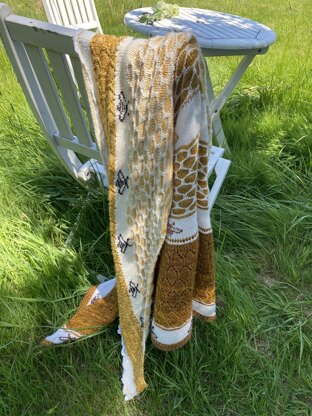 Tell it to the Bees Shawl