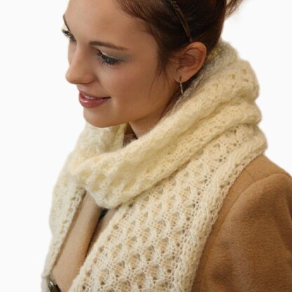 Honey Bee Scarf