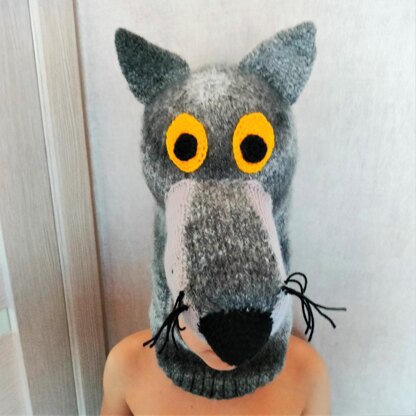 Wolf hat