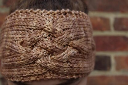 Criss Cross Cabled Headband