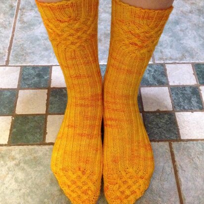 Four Points Socks - knitting pattern