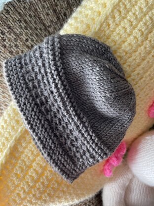 Entrechat bonnet for due grand baby number 5!