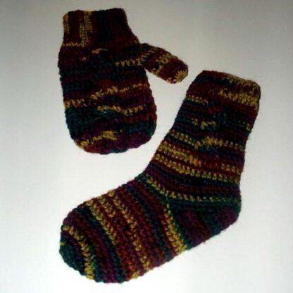 Child's Cable Socks
