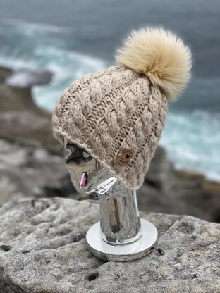 SarahMo Cable Hat