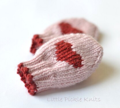 Little Hearts baby mittens