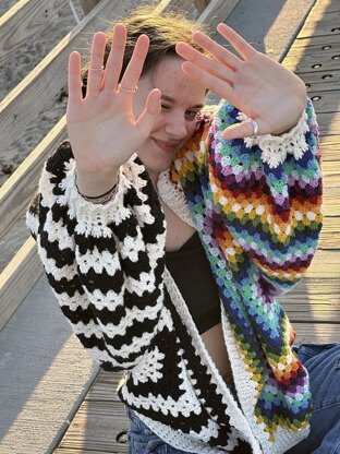 Granny Square bralette top pattern by Tania Skalozub