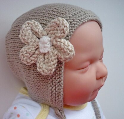 Erin - A vintage style baby bonnet