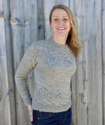 Blackberry Vine Pullover