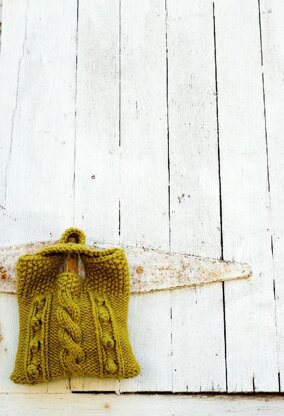 Cabled Bobble Clutch (knit version)