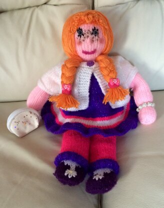 Knitted doll