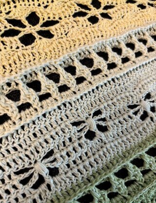 Triangular Scarf Idyia