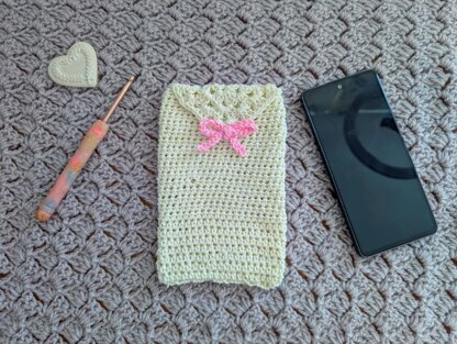 Crochet Coquette Phone Cover/Case Pattern