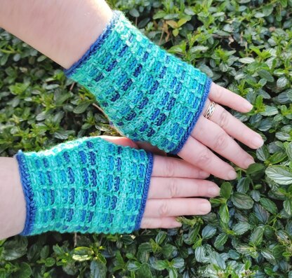 Chameleon Wrist Warmers