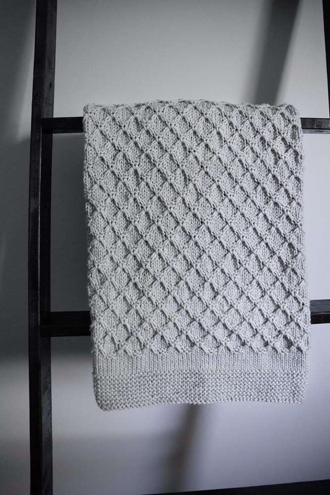 Honeycomb baby best sale blanket pattern