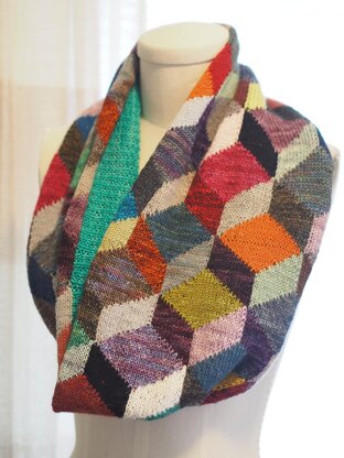 Tumbling Blocks Cowl (TBC)
