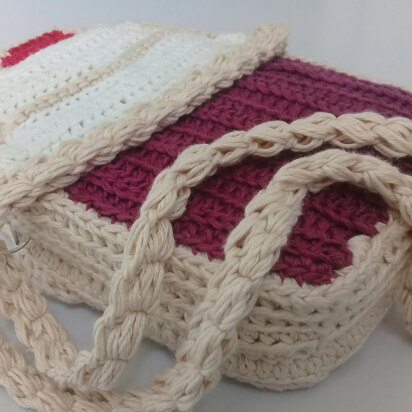 Sweet Cupcake Bag by SweetSamDesign Loveknitting