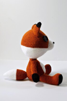 AmiguZOOmi - Fez the Fox