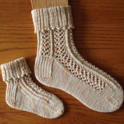 Nancy Drew's Mystery Socks - knitting pattern