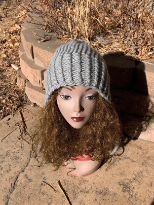 Chickadee Hat -- a loom knit pattern